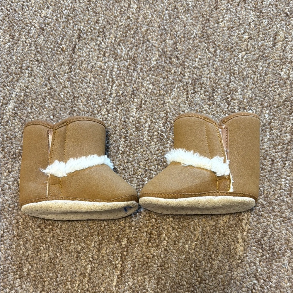 Baby 6/12 month. Brown Faux Fur Lined Boots - Picture 3 of 4